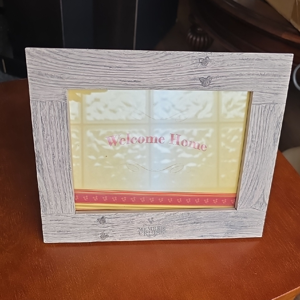 Disney  Rustic DVC Member's Cruise Tan Photo Frame